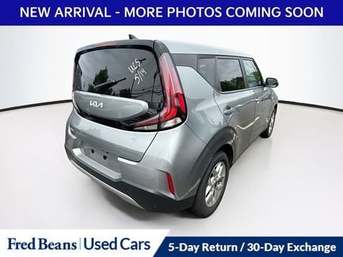 Used 2024 Kia Soul LX w/ Option Group 015 FWD image 11