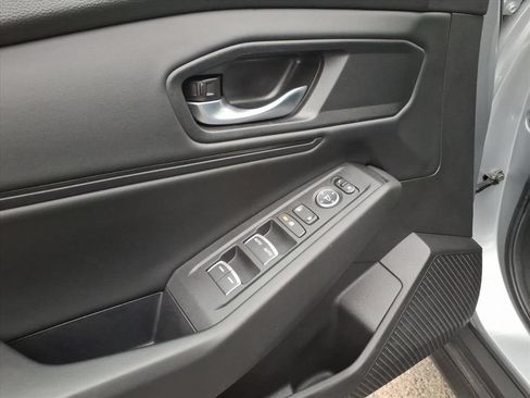 Used 2024 Honda Accord EX image 11