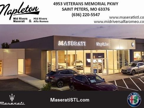 Used 2023 BMW 530i xDrive w/ Premium Package image 29