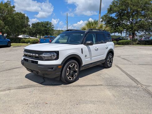 Used 2024 Ford Bronco Sport Outer Banks w/ Tech Package AWD/4WD image 8