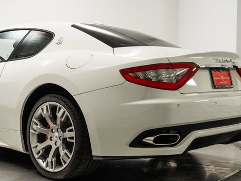 Used 2012 Maserati GranTurismo S image 34