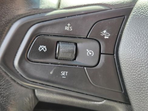 Certified 2023 Chevrolet Bolt LT w/ Infotainment Package FWD image 27