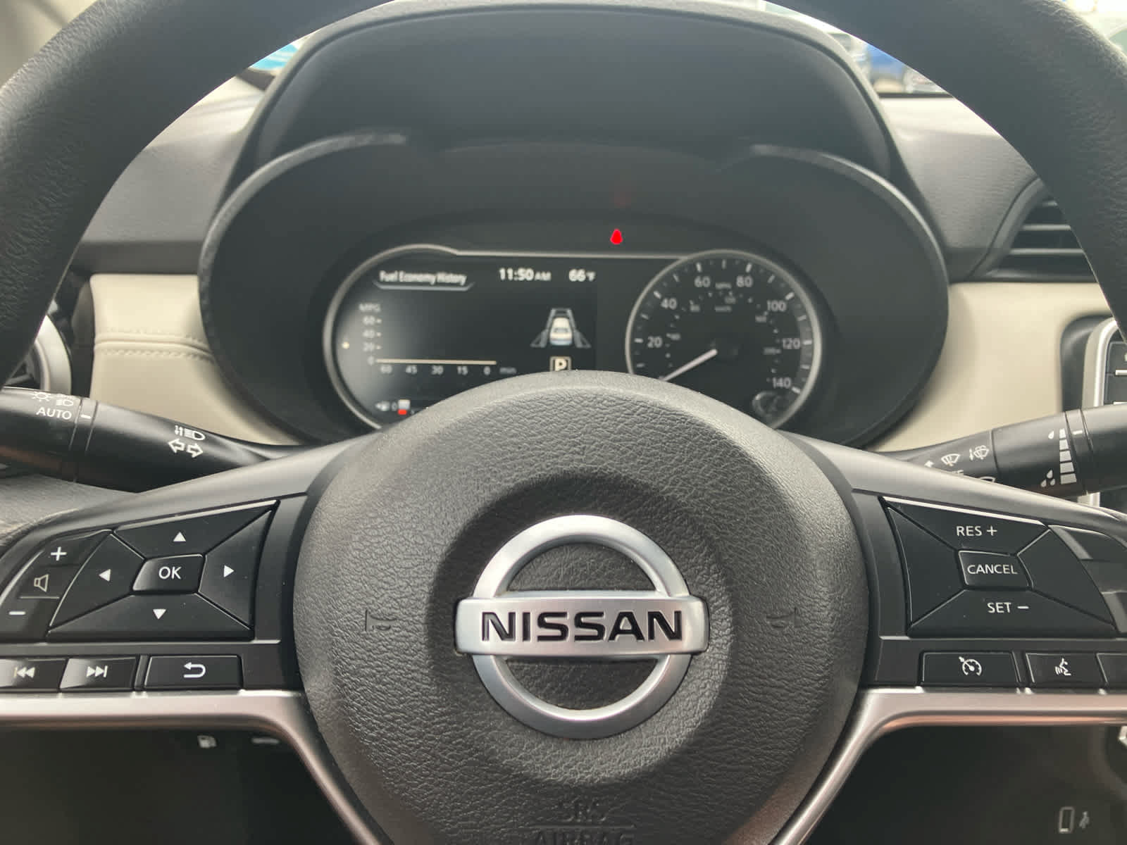 Used 2020 Nissan Versa SV FWD image 14