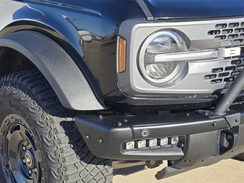 Used 2024 Ford Bronco Badlands image 29