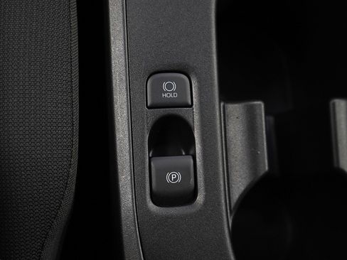 Used 2025 Toyota Corolla LE image 22