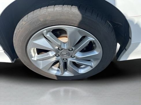 Used 2019 Honda Accord LX image 9