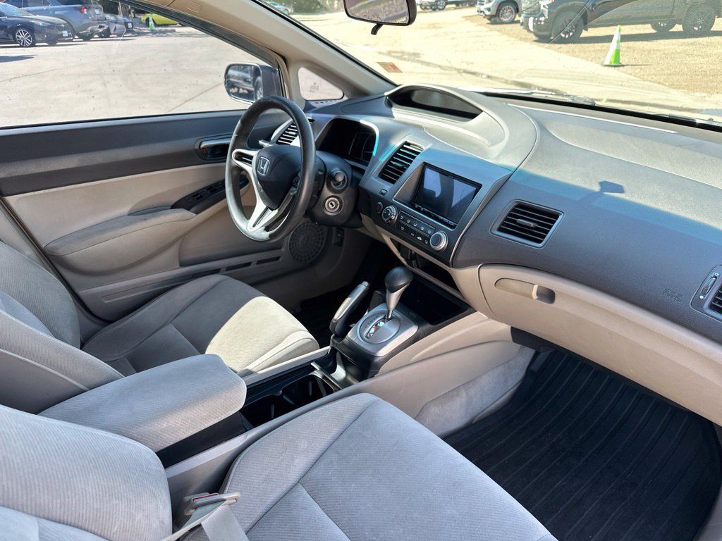 Used 2010 Honda Civic LX image 27