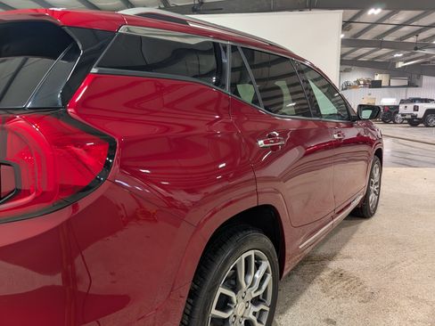 Used 2023 GMC Terrain Denali w/ Denali Premium Package image 3