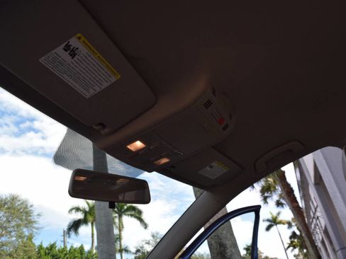 Used 2015 Volkswagen Golf TDI SE image 75