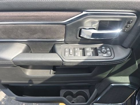 New 2026 RAM 2500 Laramie AWD/4WD image 9