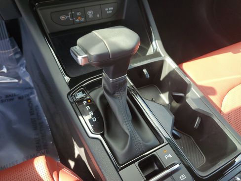 Used 2025 Kia K5 GT-Line w/ GT-Line Premium Package image 29