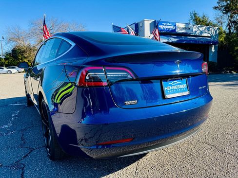 Used 2018 Tesla Model 3 Long Range image 36