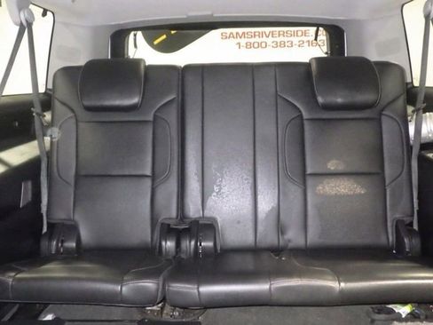 Used 2019 Chevrolet Suburban Premier image 7