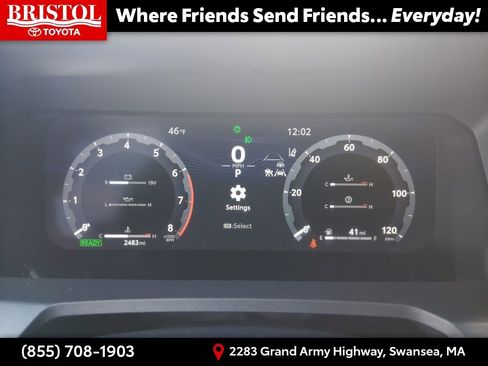 Used 2025 Toyota Tacoma Trailhunter image 30