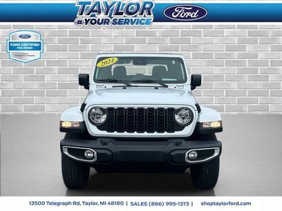Used 2024 Jeep Gladiator Sport