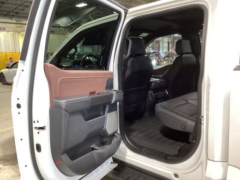 Used 2023 Ford F150 Lariat w/ FX4 Off-Road Package AWD/4WD image 6