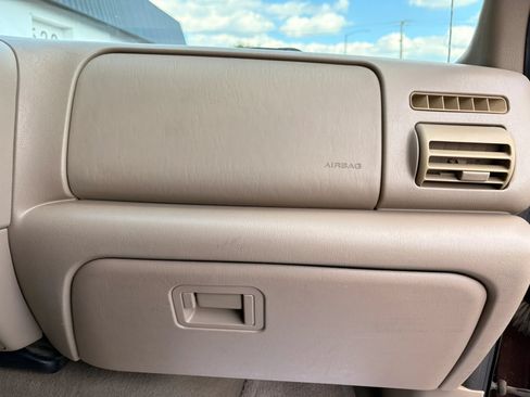 Used 2005 Ford F350 Lariat AWD/4WD image 18