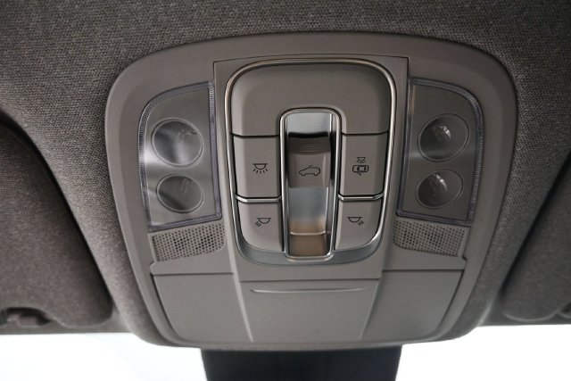 Used 2019 Hyundai Santa Fe AWD image 32