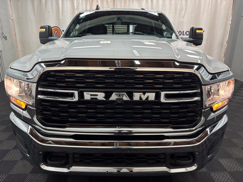 Used 2024 RAM 3500 Tradesman w/ Towing Technology Group AWD/4WD image 3