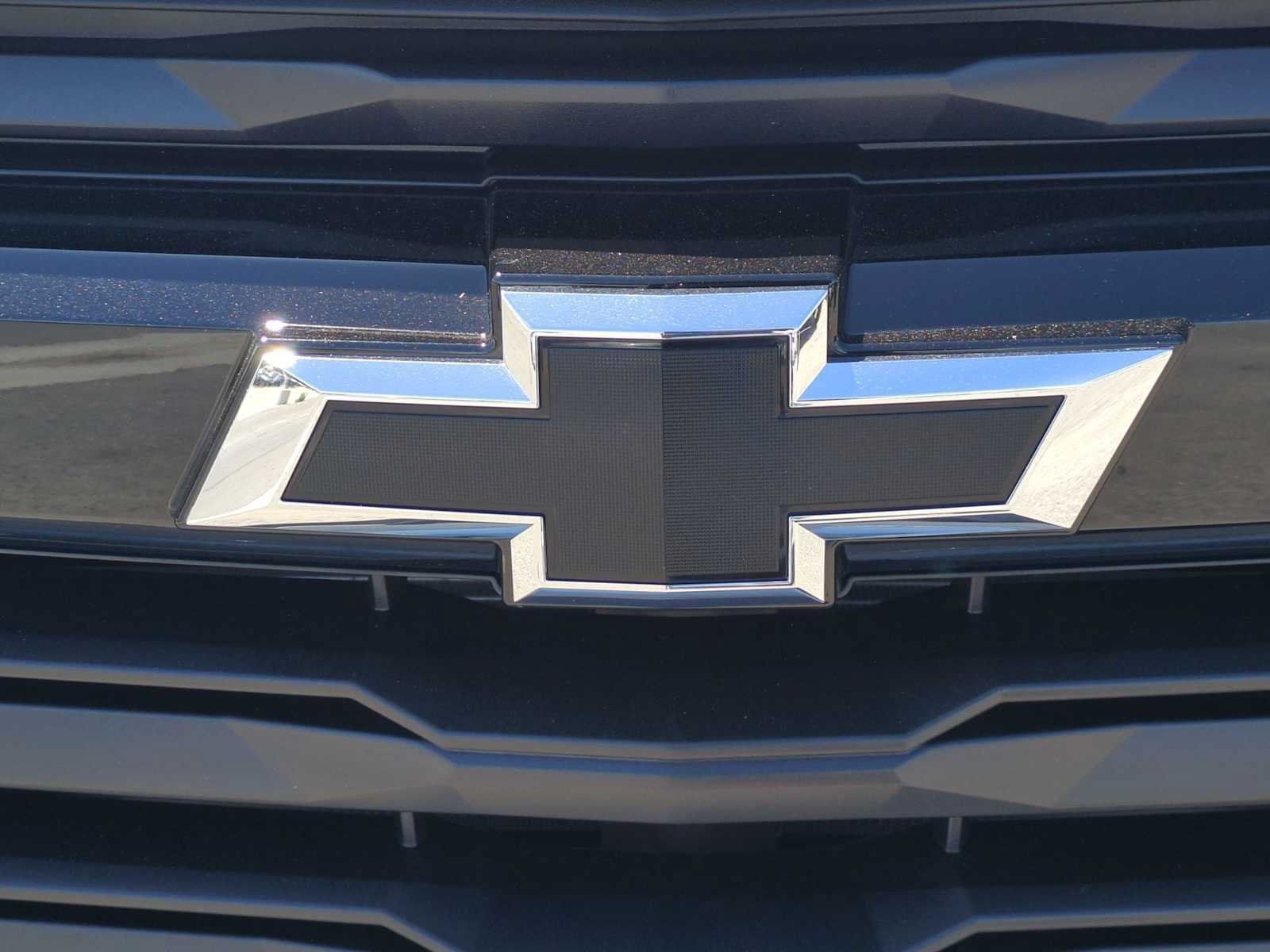 New 2026 Chevrolet Colorado Z71 w/ Midnight Edition AWD/4WD image 8