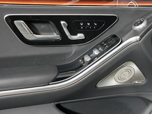 Certified 2022 Mercedes-Benz S 500 4MATIC image 10