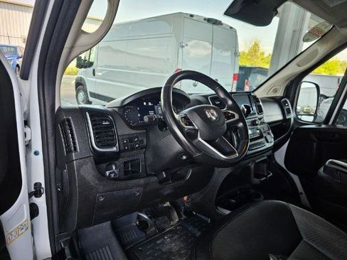 Used 2024 RAM ProMaster 2500 w/ Quick Order Package 22G SLT FWD image 7
