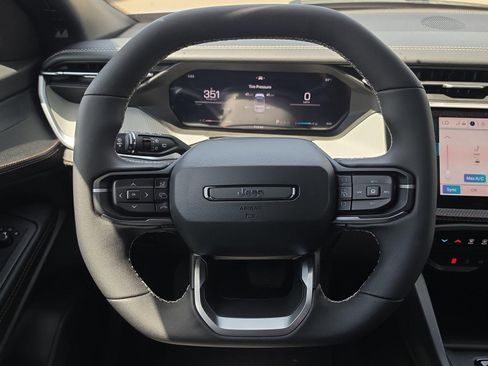 New 2026 Jeep Cherokee Limited AWD/4WD image 12