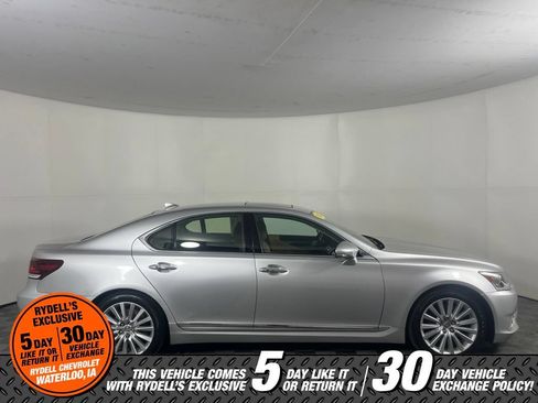 Used 2014 Lexus LS 460 AWD w/ Comfort Package image 2