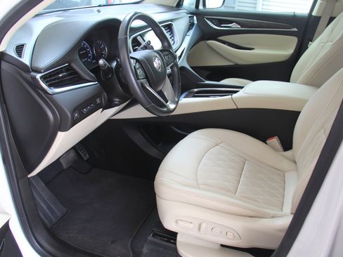 Used 2023 Buick Enclave Avenir w/ Avenir Technology Package image 24