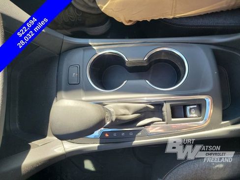 Used 2024 Chevrolet Equinox LT w/ LPO, Floor Liner Package image 17