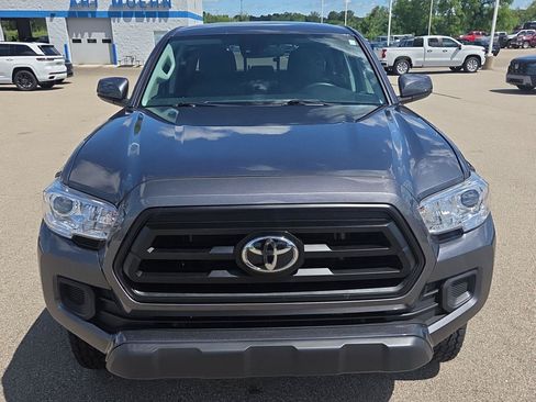 Used 2021 Toyota Tacoma SR AWD/4WD image 9