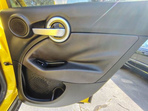 Used 2016 FIAT 500X Lounge image 23