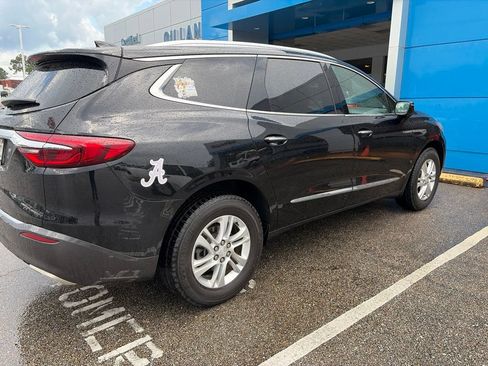 Used 2020 Buick Enclave Essence FWD image 3