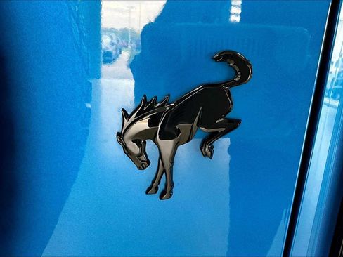 Used 2021 Ford Bronco Wildtrak image 7