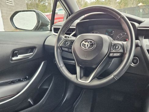 Used 2023 Toyota Corolla SE w/ SE Premium Package FWD image 9