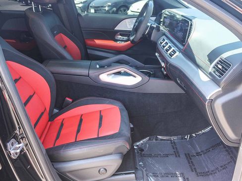 Used 2024 Mercedes-Benz GLE 53 AMG 4MATIC Coupe image 17