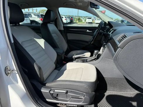 Used 2015 Volkswagen Passat 1.8T Sport FWD image 16