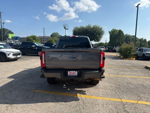 Used 2023 Ford F250 XLT w/ XLT Premium Package AWD/4WD image 8