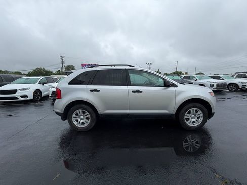 Used 2013 Ford Edge SE FWD image 2