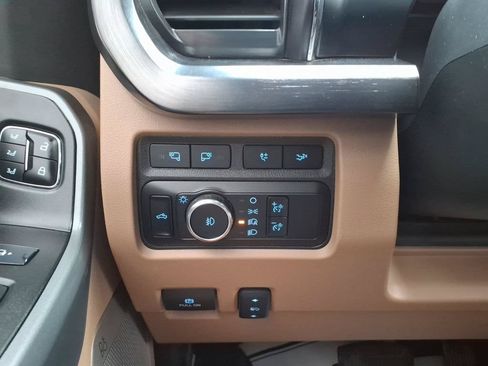 Certified 2024 Ford F250 Lariat w/ Chrome Package AWD/4WD image 16