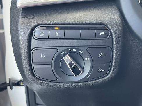 Used 2020 INFINITI QX50 Essential w/ Edition 30 Package FWD image 21