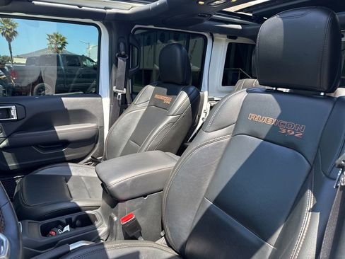 Certified 2022 Jeep Wrangler Unlimited Rubicon w/ Xtreme Recon 35" Tire Package image 17