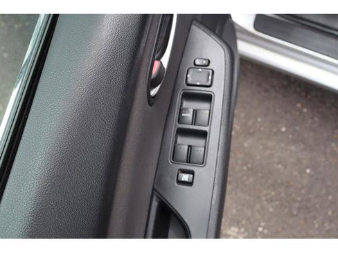 Used 2013 MAZDA MAZDA6 i Sport FWD image 11