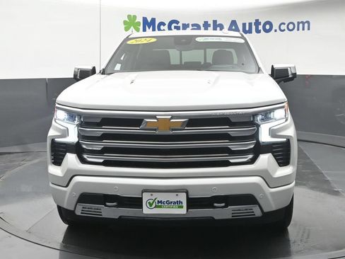Used 2024 Chevrolet Silverado 1500 High Country w/ High Country Premium Package AWD/4WD image 6