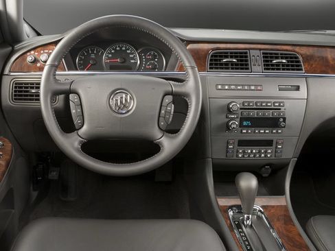 Used 2009 Buick LaCrosse CXL w/ Driver Confidence Package FWD image 4