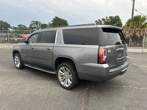 Used 2019 GMC Yukon XL SLT RWD image 3