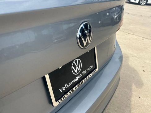 Used 2023 Volkswagen Jetta SE image 29