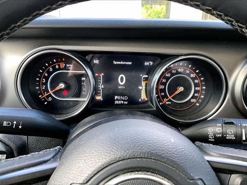 Used 2021 Jeep Wrangler Sport AWD/4WD image 8