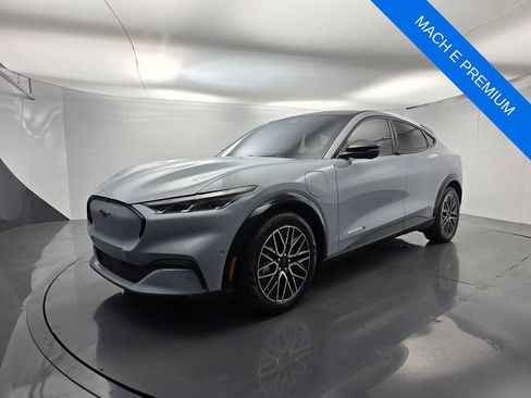 Used 2024 Ford Mustang Mach-E Premium image 9