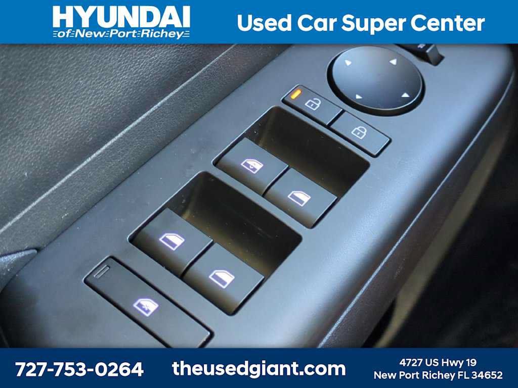 Certified 2024 Hyundai Kona SEL FWD image 25